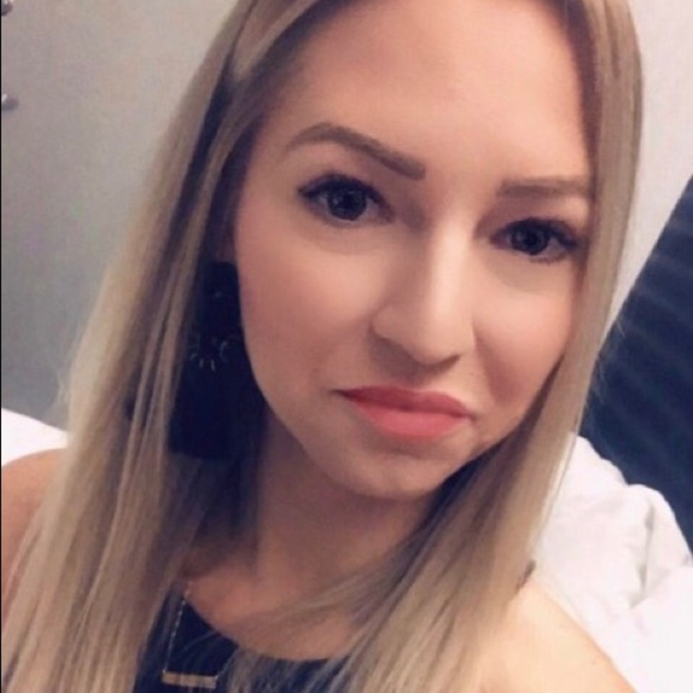 Meet your Posher, Allison